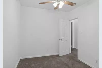 824 E 89th Place, Chicago, IL 60619 - Photo 15