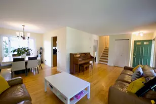 5 Castlegate Ct, Vernon Hills, IL 60061 - Photo 9