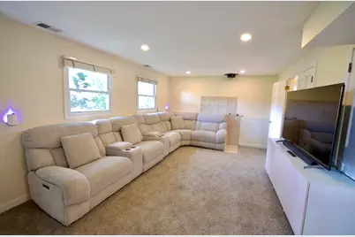 5 Castlegate Court, Vernon Hills, IL 60061 - Photo 13