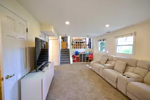 5 Castlegate Ct, Vernon Hills, IL 60061 - Photo 15