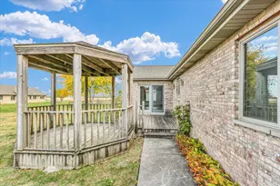 812 E Boone St, Tolono, IL 61880 - Photo 29