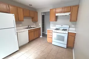 67 Beechmont Ct, Schaumburg, IL 60193 - Photo 5