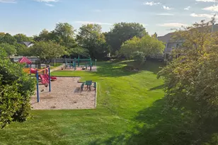 67 Beechmont Ct, Schaumburg, IL 60193 - Photo 15