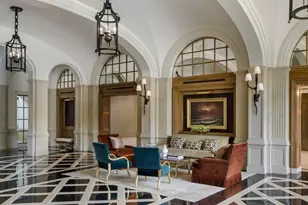 2550 N Lakeview Ave, Chicago, IL 60614 - Photo 3