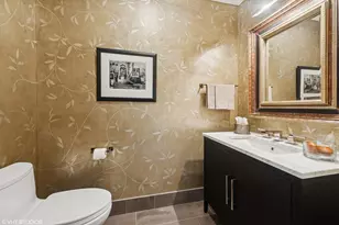 2550 N Lakeview Ave, Chicago, IL 60614 - Photo 15