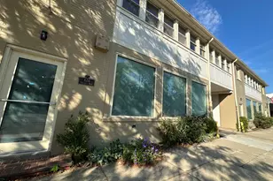 630 Green Bay Rd, Kenilworth, IL 60043 - Photo 1