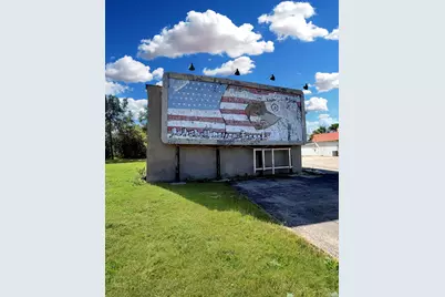 515 E Stephenson Street, Freeport, IL 61032 - Photo 3