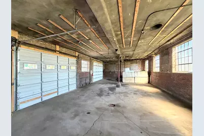 515 E Stephenson Street, Freeport, IL 61032 - Photo 9