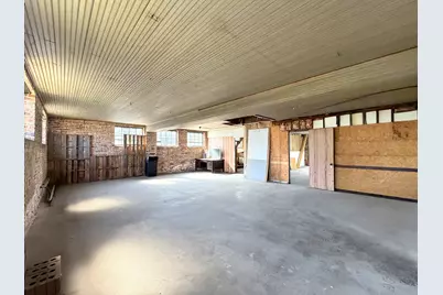 515 E Stephenson Street, Freeport, IL 61032 - Photo 5
