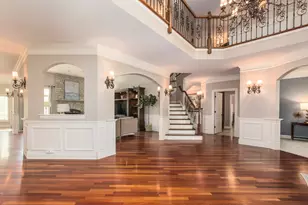 39W663 Henry David Thoreau Pl, Saint Charles, IL 60175 - Photo 9