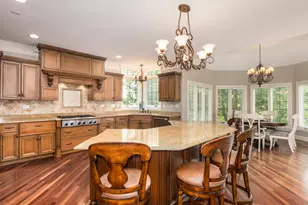 39W663 Henry David Thoreau Pl, Saint Charles, IL 60175 - Photo 11