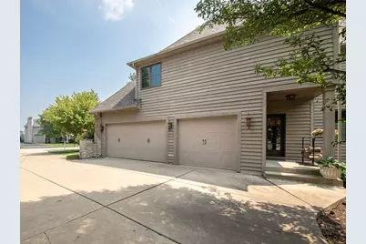 39W663 Henry David Thoreau Place, Saint Charles, IL 60175 - Photo 3