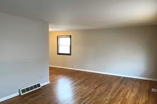 1 E 164th St, South Holland, IL 60473 - Photo 3