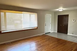 1 E 164th St, South Holland, IL 60473 - Photo 5