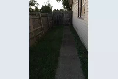 110 W 150th Street, Harvey, IL 60426 - Photo 3