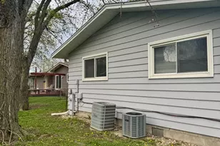 436 N Pleasant Dr, Glenwood, IL 60425 - Photo 29