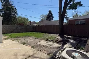 17745 Burnham Ave, Lansing, IL 60438 - Photo 13