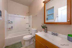 4024 W Wilcox St, Chicago, IL 60624 - Photo 17