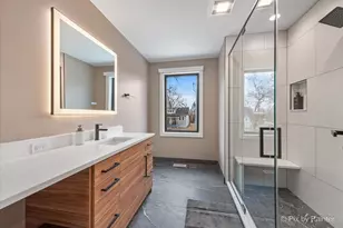 154 Oak St, Lake Zurich, IL 60047 - Photo 19