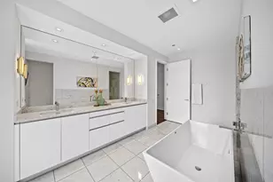 400 W Huron St, Chicago, IL 60654 - Photo 23