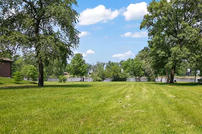 5844 Muriel Lane, Saint Anne, IL 60964 - Photo 3