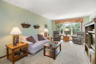 5844 Muriel Ln, Saint Anne, IL 60964 - Photo 5