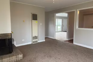 140 Nashua St, Park Forest, IL 60466 - Photo 5