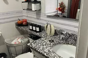 6155 S Whipple Ave, Chicago, IL 60629 - Photo 7