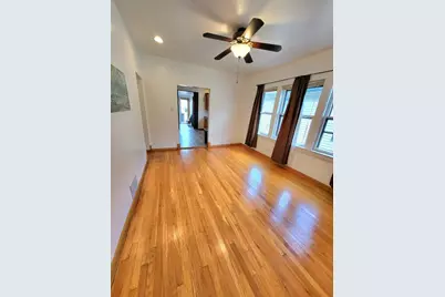 5530 W Warwick Avenue, Chicago, IL 60641 - Photo 9