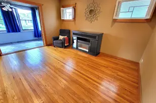 5530 W Warwick Ave, Chicago, IL 60641 - Photo 3