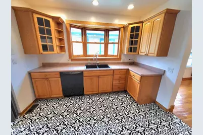 5530 W Warwick Avenue, Chicago, IL 60641 - Photo 17