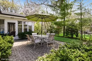 710 Strawberry Hill Dr, Glencoe, IL 60022 - Photo 3