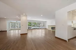 710 Strawberry Hill Dr, Glencoe, IL 60022 - Photo 9