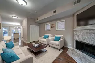 2340 W Moffat St, Chicago, IL 60647 - Photo 5