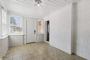 415 Logan St, Rockford, IL 61103 - Photo 7