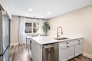 1953 Charles Ln, Aurora, IL 60505 - Photo 9