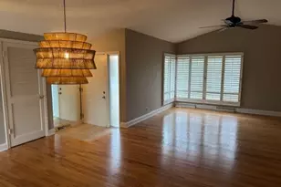 1124 Holly Ct, Naperville, IL 60540 - Photo 3