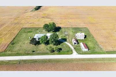 1781 N 1400E, Roberts, IL 60962 - Photo 1