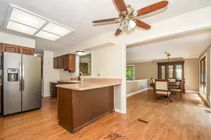 959 Ridge Ave, Elk Grove Village, IL 60007 - Photo 5