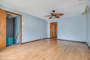 10534 S Wentworth Ave, Chicago, IL 60628 - Photo 15