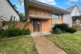 10534 S Wentworth Ave, Chicago, IL 60628 - Photo 3