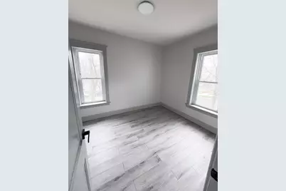 303-307 Stone Street, Joliet, IL 60435 - Photo 15