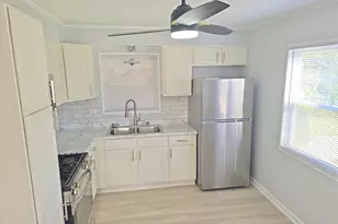 138 Algonquin St, Park Forest, IL 60466 - Photo 5