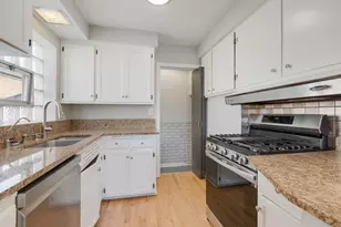 723 Balmoral Ave, Westchester, IL 60154 - Photo 15