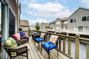 2611 Woodmere Dr, Darien, IL 60561 - Photo 5