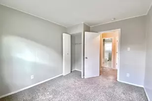 286 Merrill Ave, Calumet City, IL 60409 - Photo 9