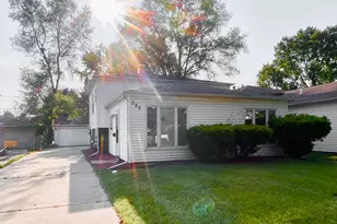 286 Merrill Ave, Calumet City, IL 60409 - Photo 1