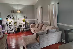 2736 E Goodrich Ave E, Burnham, IL 60633 - Photo 3