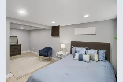 8442 S Kingston Avenue, Chicago, IL 60617 - Photo 19