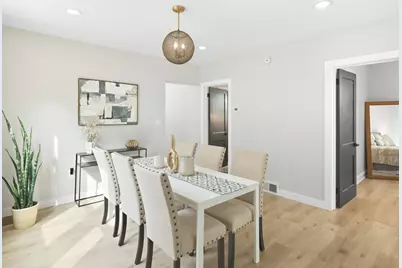 8442 S Kingston Avenue, Chicago, IL 60617 - Photo 5